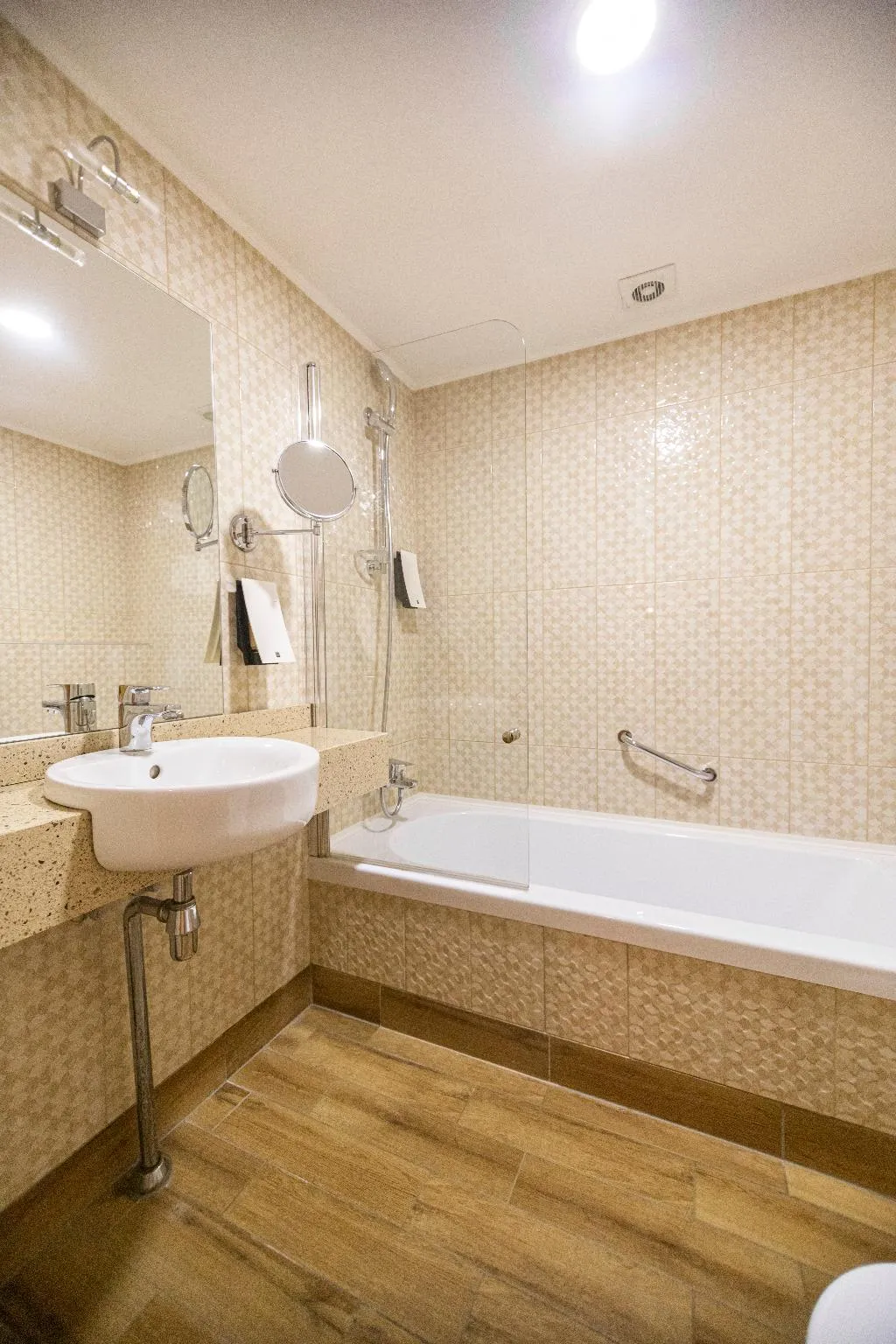 Double or Twin STANDARD Room, Wellton Riga Hotel & Spa, Riga