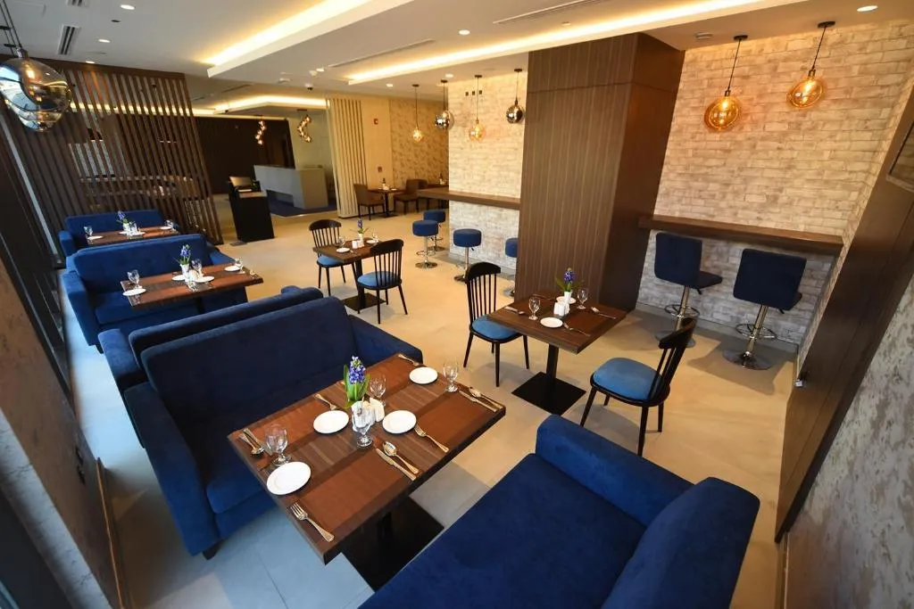 Restaurant, Kingsgate Canal Hotel, Dubai