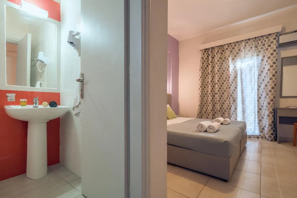 Room, Elena Studios, Zante