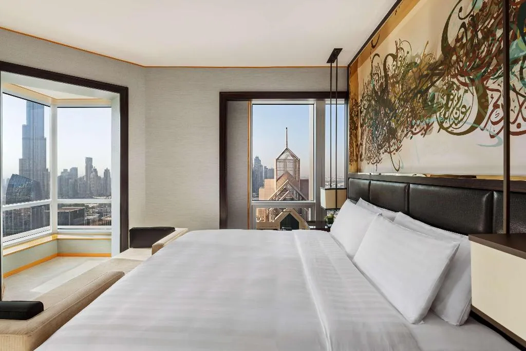 DOUBLE DELUXE KING BED Room, Shangri-La Dubai, Dubai