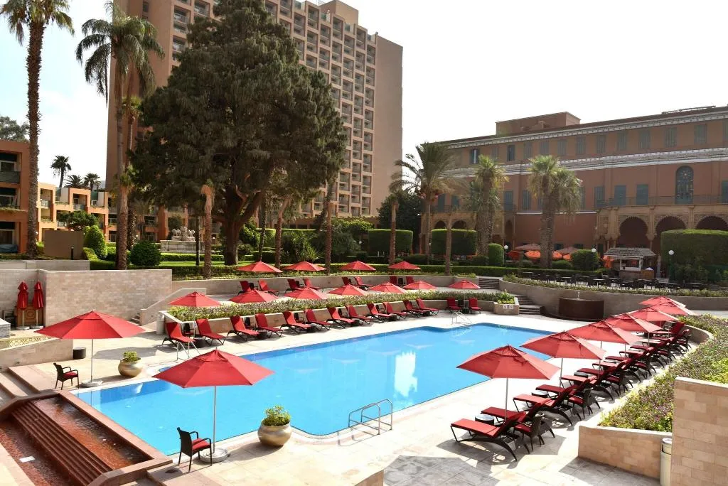 Pool, Cairo Marriott hotel & Omar Khayyam Casino, Cairo