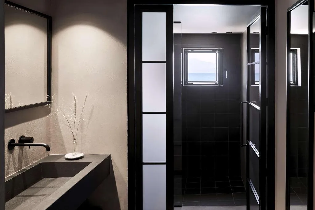 Room, Minos Beach Art Hotel, a Member of Design Hotels, Crete