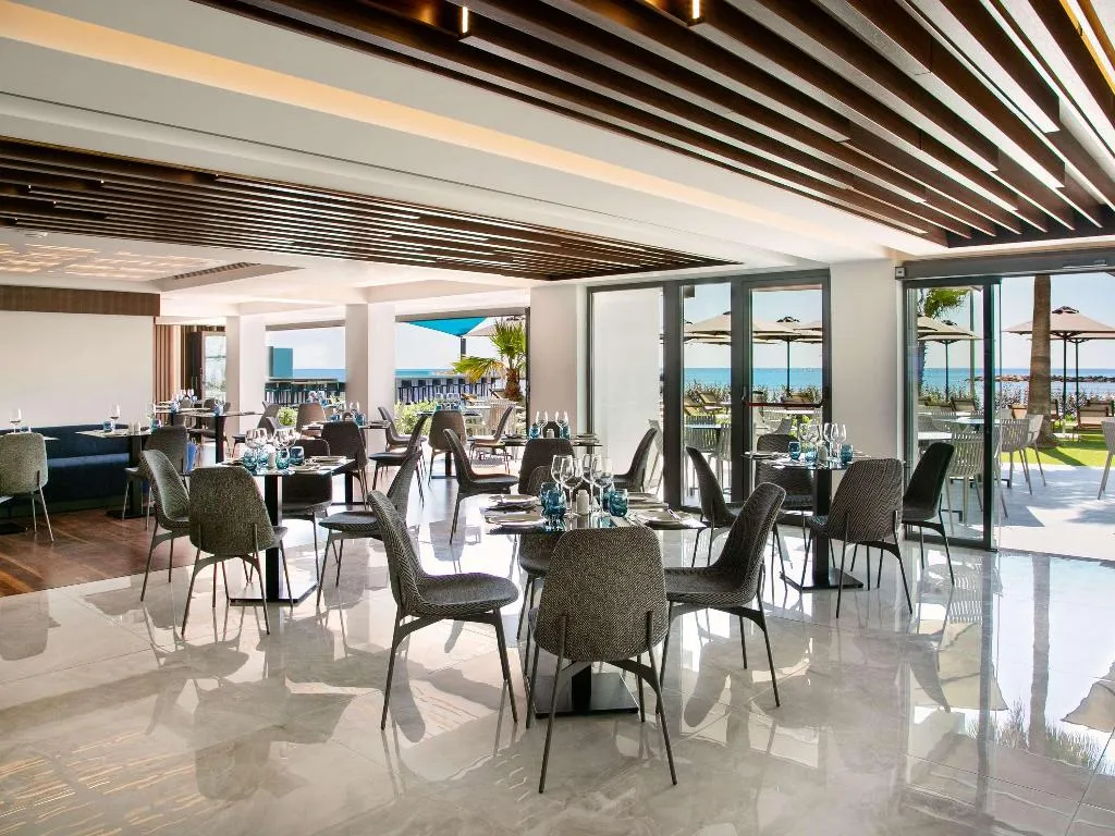 Restaurant, Mercure Larnaca Beach Resort, Cyprus