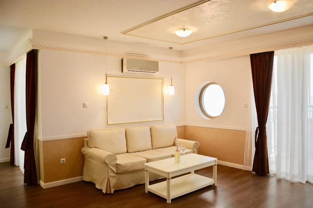APARTMENT TWO BEDROOMS ONE BATHROOM Room, Golden Rainbow, Bourgas