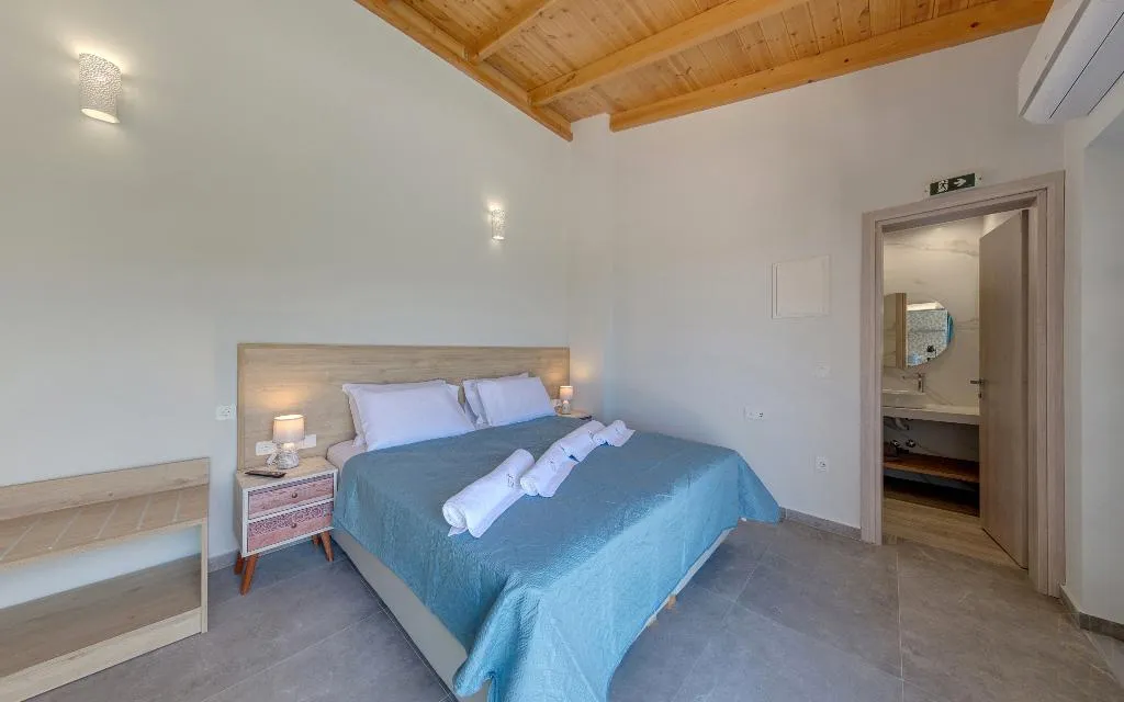 SUITE TWO BEDROOMS WITH PRIVATE POOL Room, Spiros-Soula Family Hotel & Thematic Suites, Crete