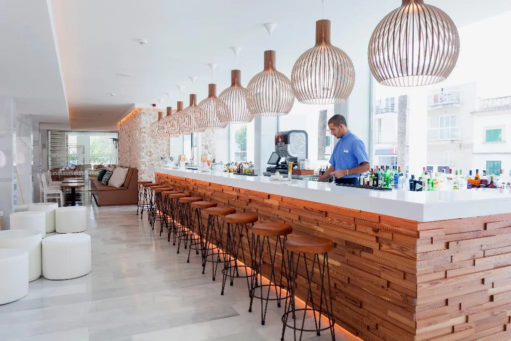 Bar, MarSenses Puerto Pollensa Hotel and Spa, Majorca