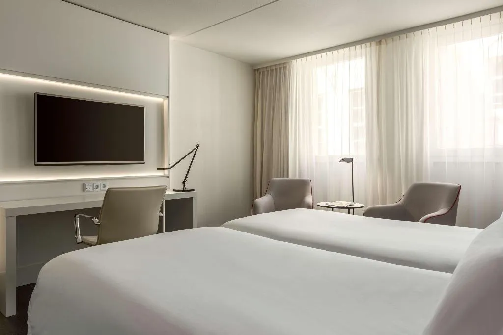 DOUBLE SUPERIOR Room, NH Collection Amsterdam Barbizon Palace, Amsterdam