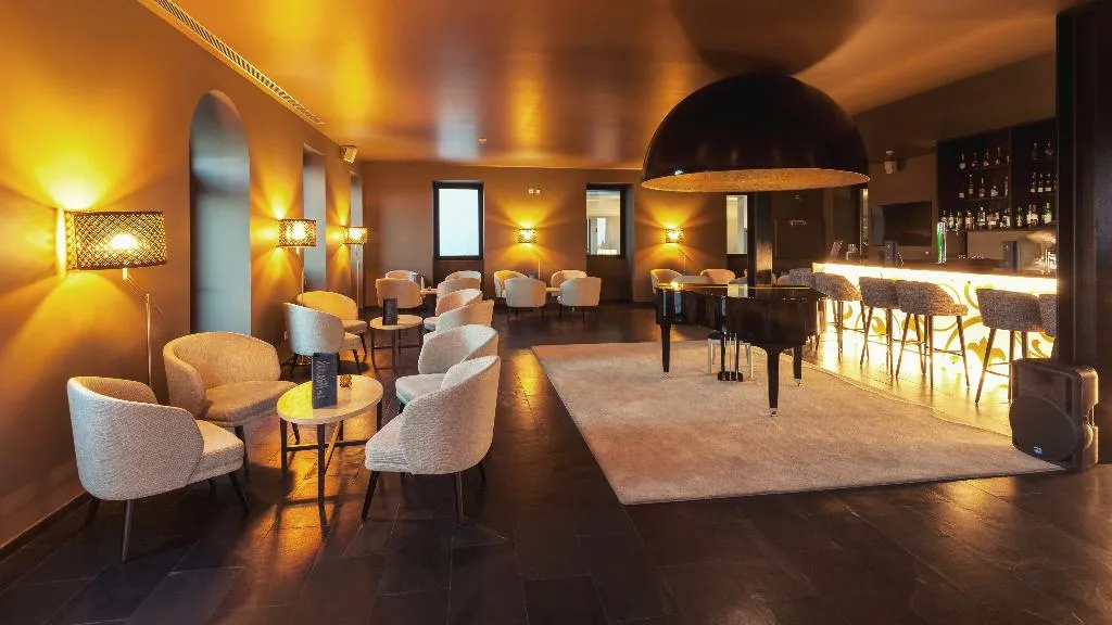 Bar, Douro Palace, Porto