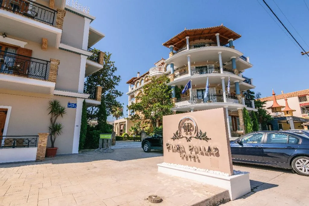 General view, Plaza Pallas, Zante