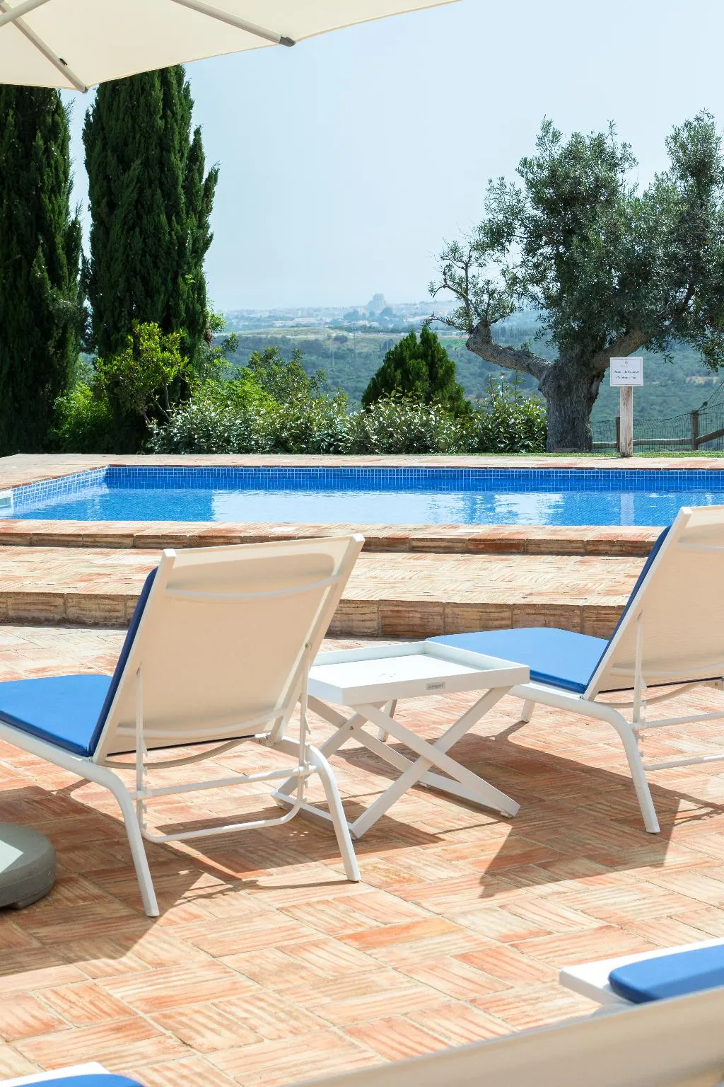 VILLA THREE BEDROOMS Room, Shantivillas, Algarve