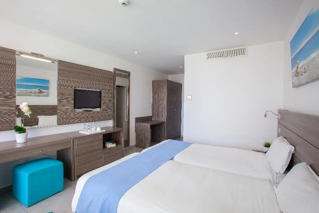Double or Twin SUPERIOR Room, Limanaki Beach, Cyprus