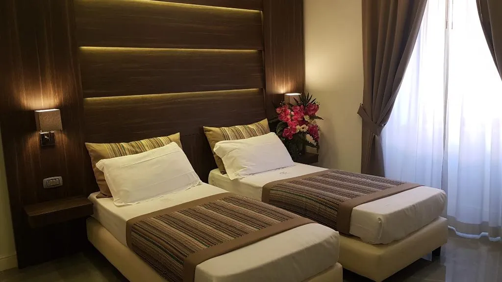 TWIN STANDARD Room, Palazzo Firenze, Naples