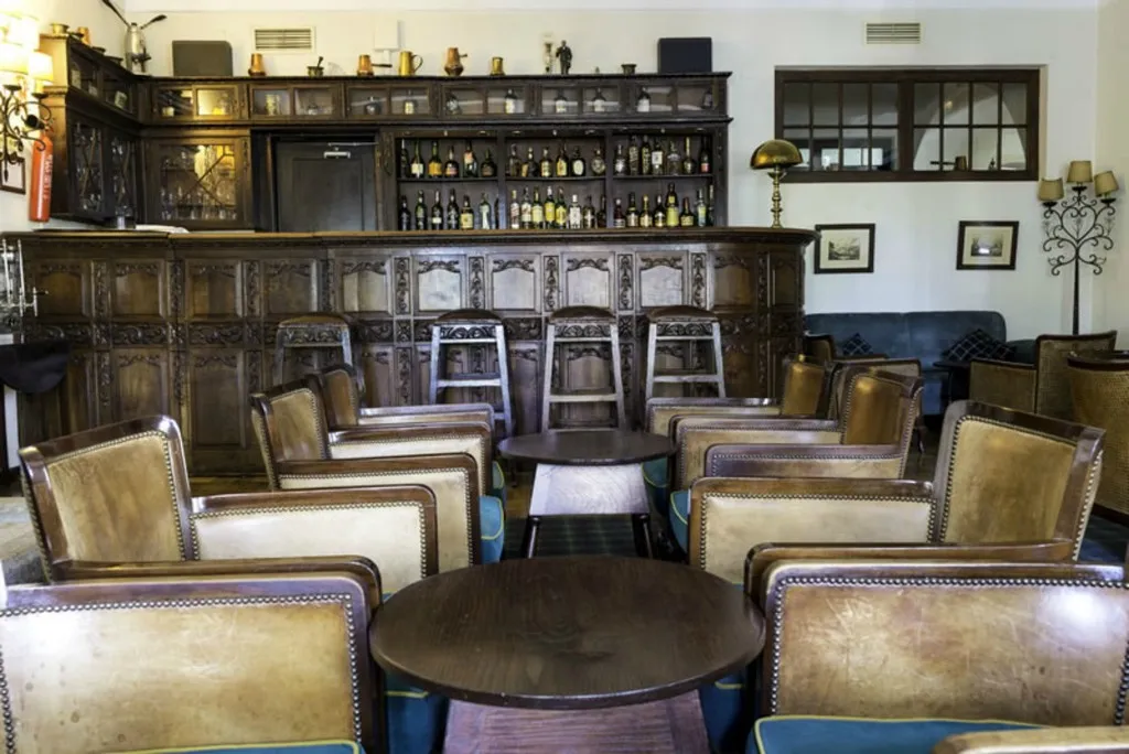 Bar, Urgeiriça, Porto