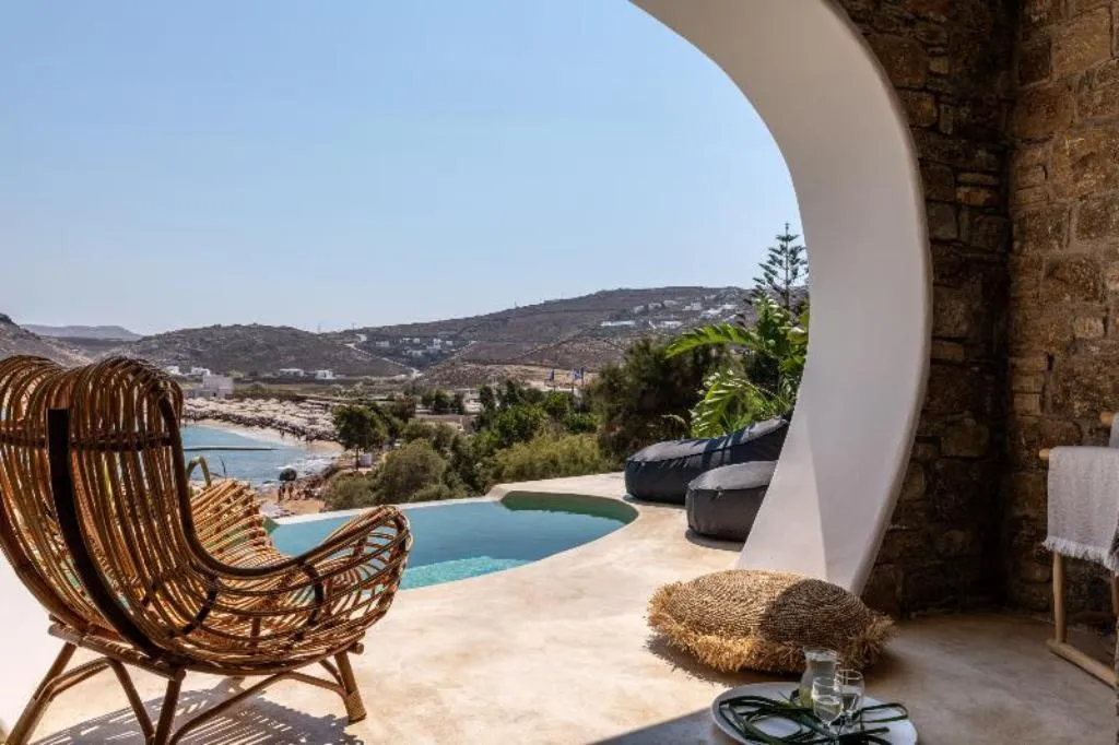 SUITE SEA VIEW WITH PRIVATE POOL Room, Panormos Village Seaside Resort, Mykonos