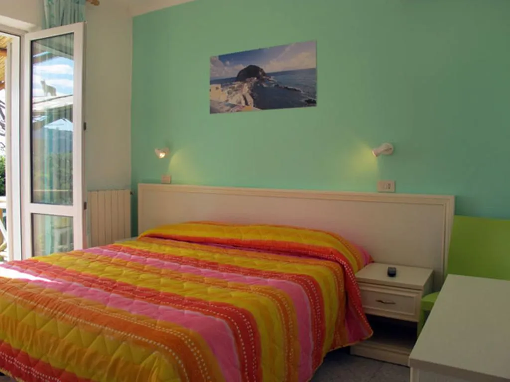 DOUBLE STANDARD Room, Residence Villa Marinù, Naples