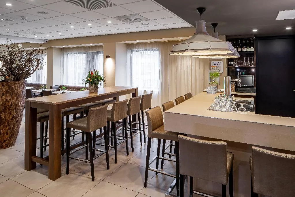 Bar, Holiday Inn Express Amsterdam-South, Amsterdam
