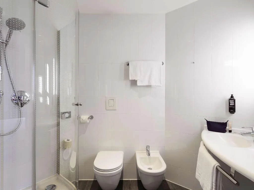 Room, ibis Milano Fiera, Milan