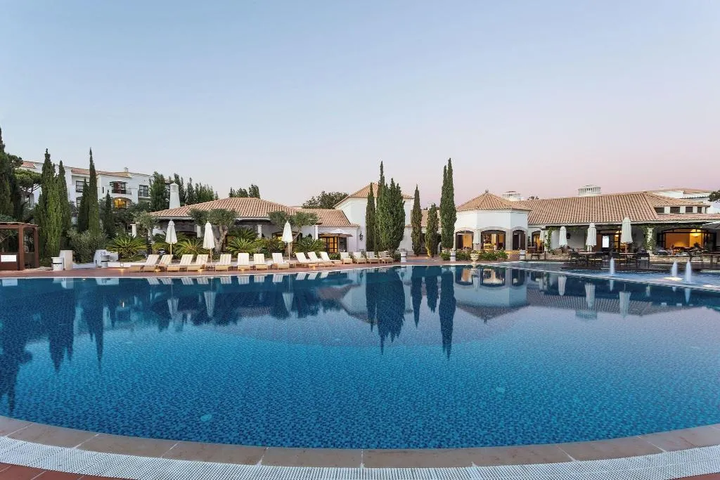 Pool, Pine Cliffs Residence, Algarve