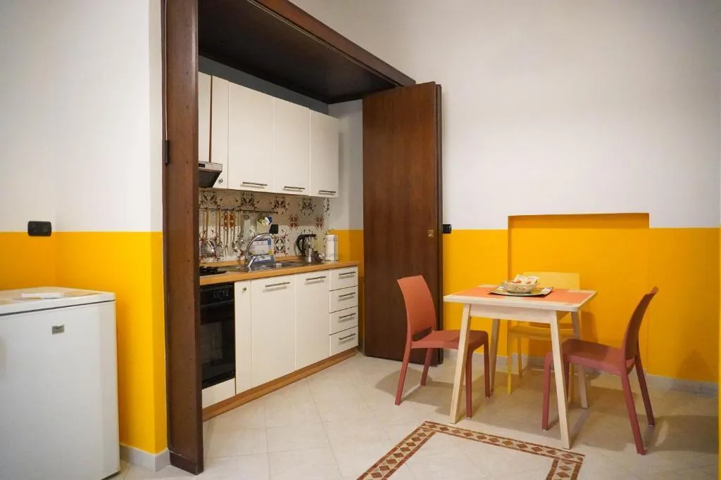 APARTMENT DELUXE Room, Case Così Apartments Napoli, Naples