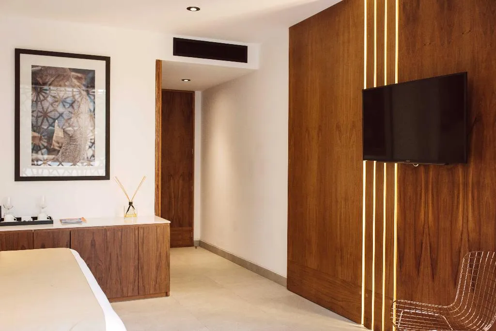 DOUBLE PREMIUM KING BED Room, IT Boutique Hotel & Restaurant, Playa Del Carmen