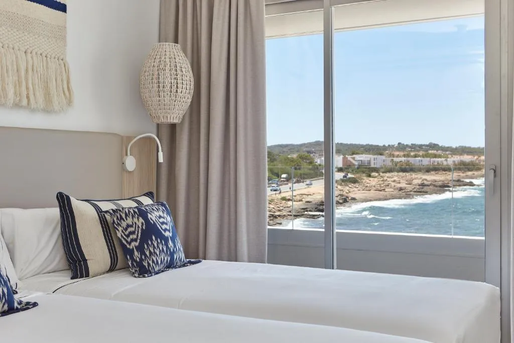 APARTMENT SEA VIEW TWO BEDROOMS Room, Can Salia, Ibiza