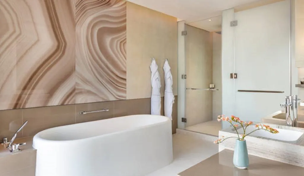 DOUBLE CLUB Room, Address Beach Resort, Dubai
