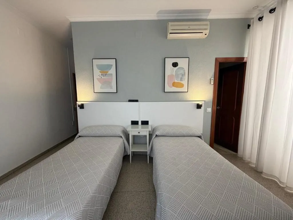 TWIN STANDARD Room, Hostal Bahía, Costa De La Luz