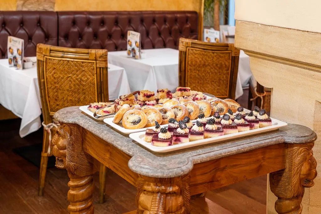 Restaurant, Iron Gate Hotel & Suites Prague by BHG, Prague