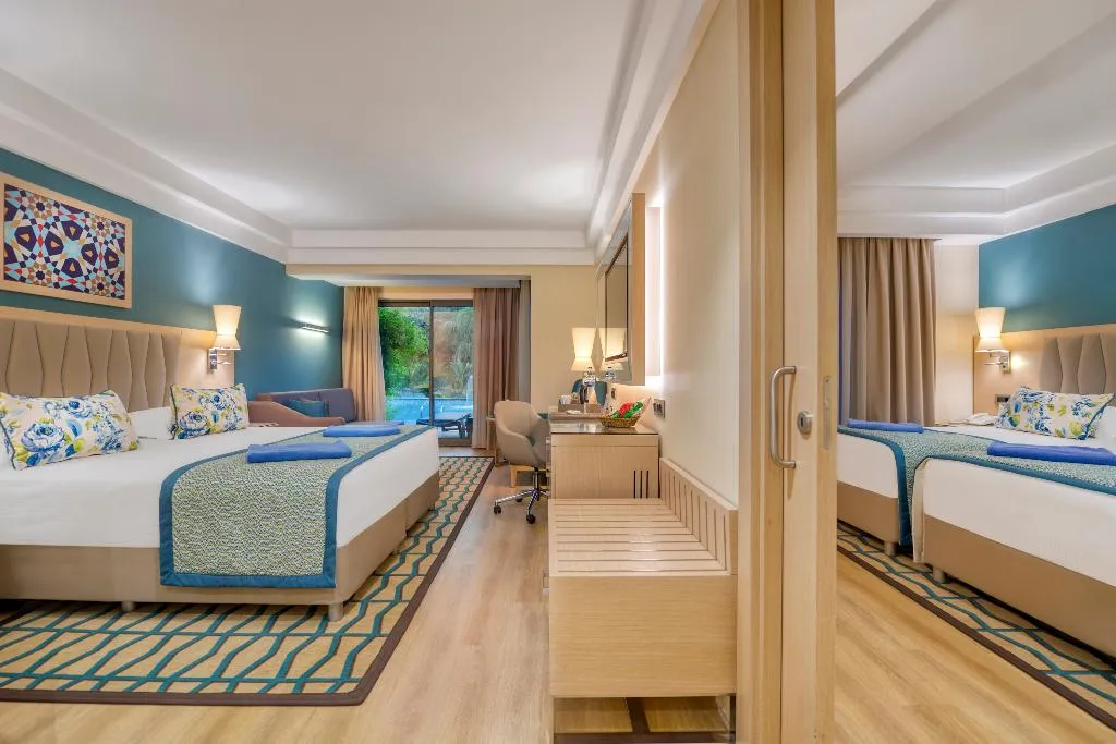 SUITE POOL VIEW Room, Megasaray Club Belek, Antalya