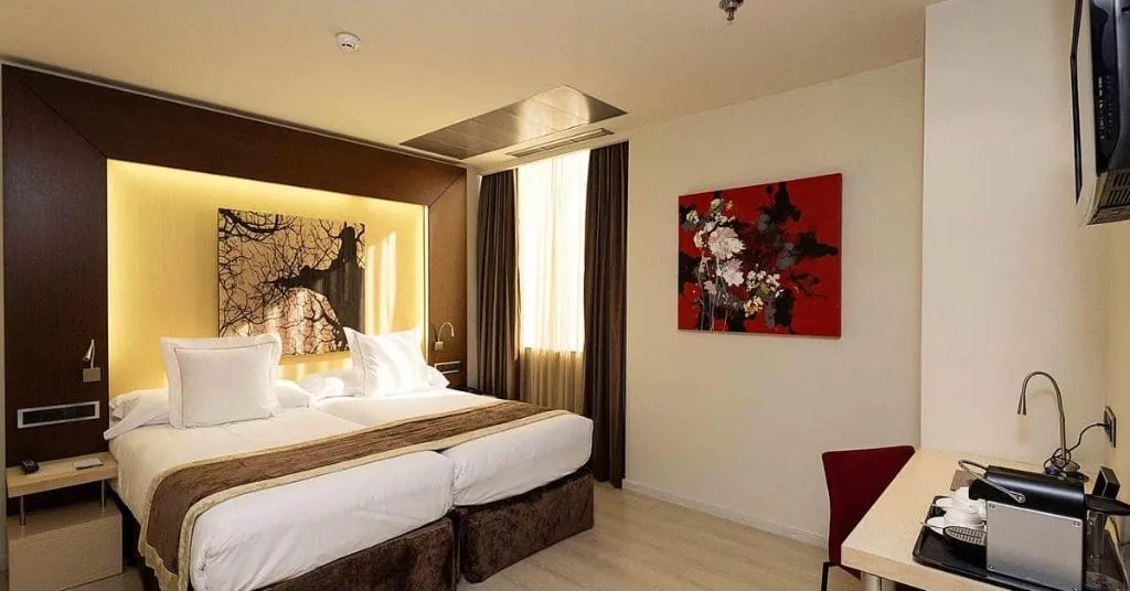 DOUBLE STANDARD Room, Melia Avenida America, Madrid