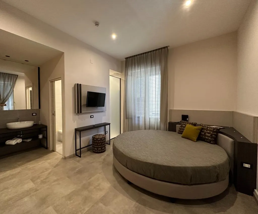 TRIPLE DELUXE Room, Tonic, Palermo