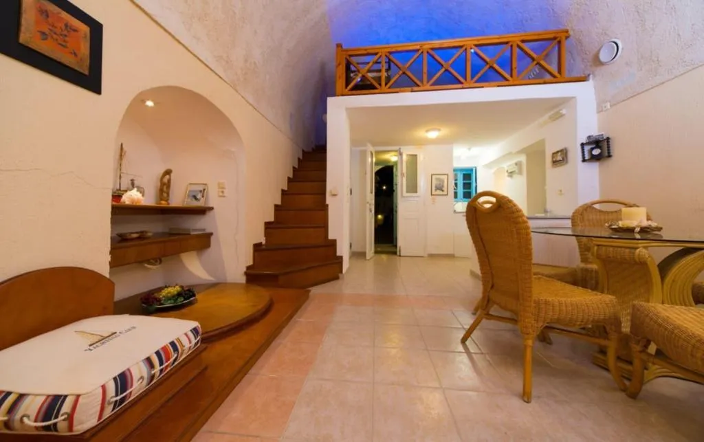 Room, Canava Santino, Santorini