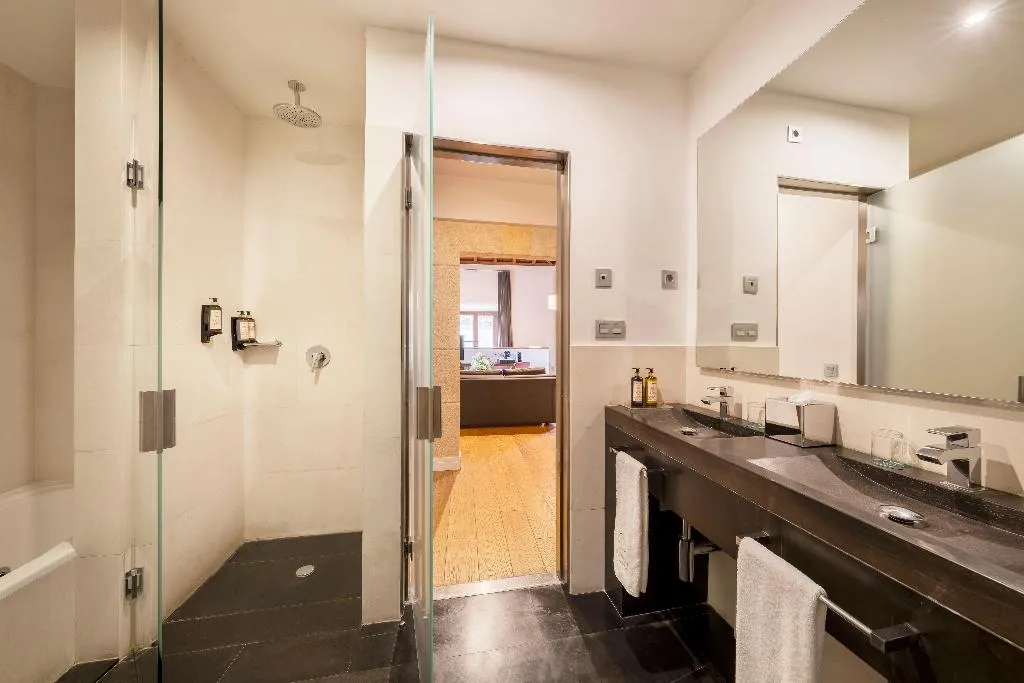 JUNIOR SUITE STANDARD Room, Áurea Convento Capuchinos by Eurostars Hotel, Madrid