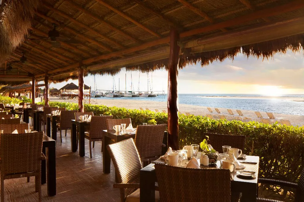 Restaurant, Palafitos Overwater Bungalows El Dorado Maroma Al, Playa Del Carmen