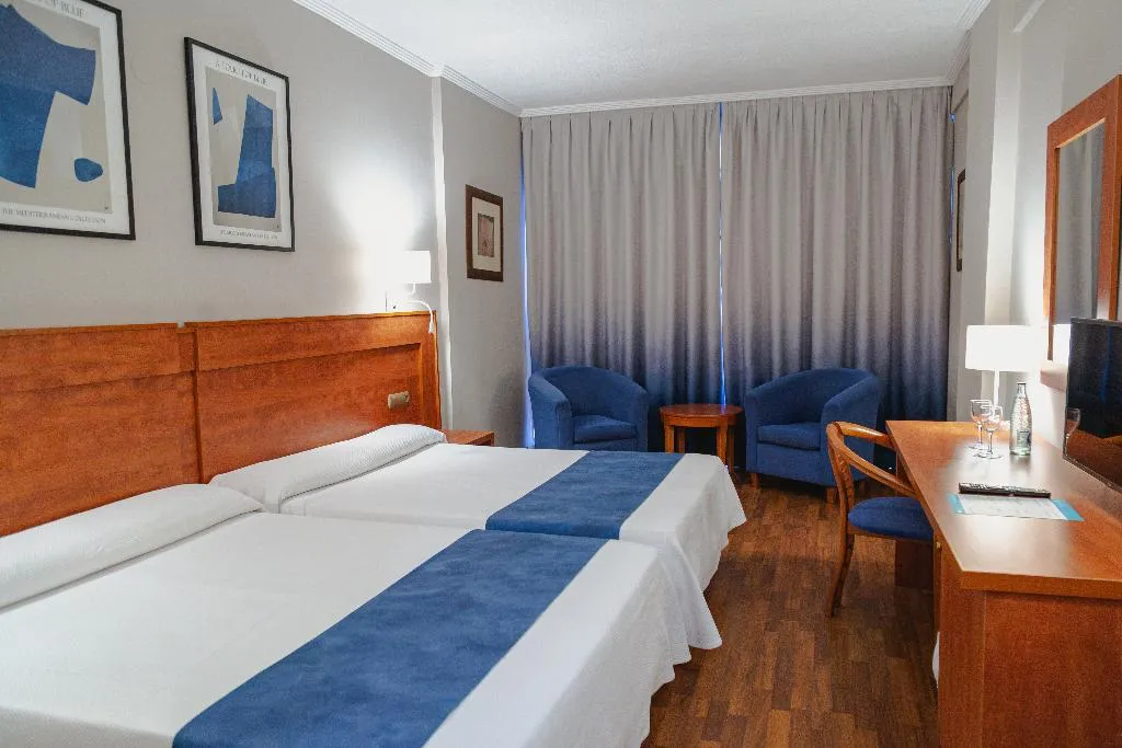 FAMILY ROOM STANDARD Room, Port Denia, Costa Blanca