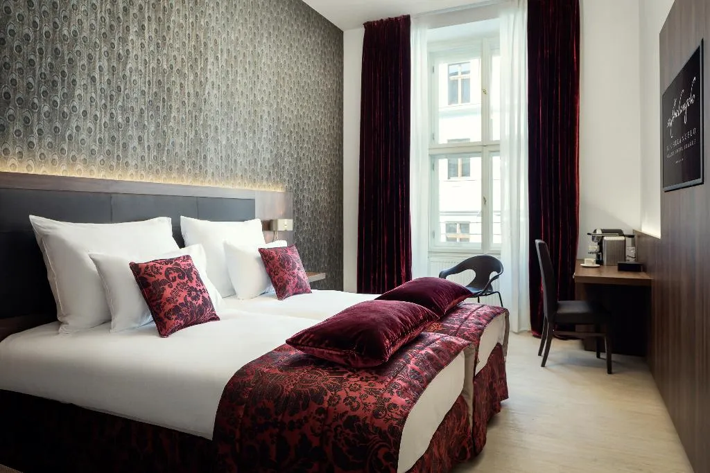DOUBLE DELUXE Room, Michelangelo Grand Hotel, Prague