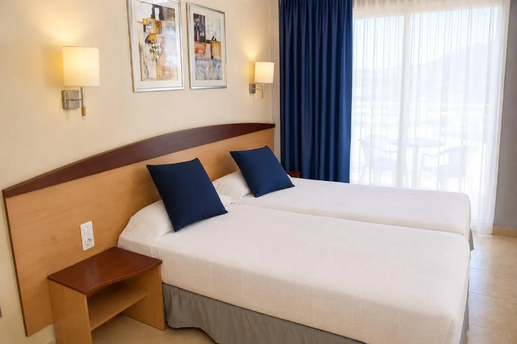 APARTMENT ONE BEDROOM Room, SunClub Salou, Costa Dorada