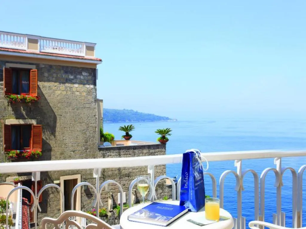 Double or Twin SUPERIOR SEA VIEW Room, Hotel Corallo Sorrento, Naples