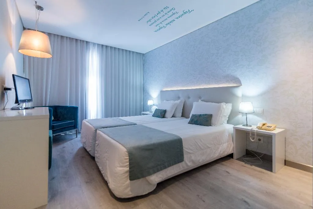 Room, Costa de Prata I, Porto