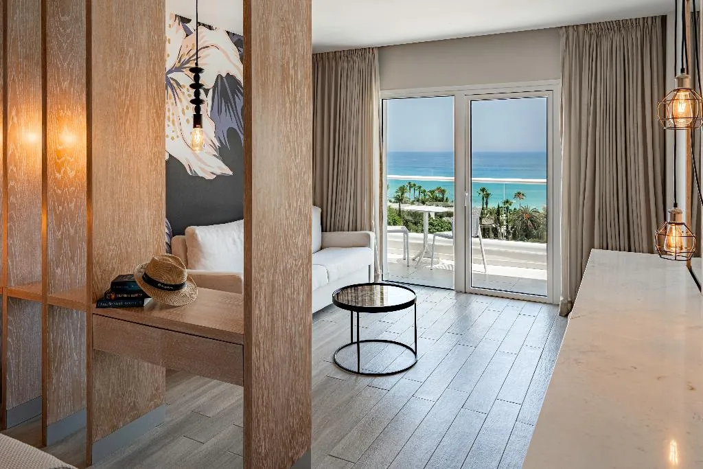 JUNIOR SUITE DELUXE Room, Vangelis Hotel & Suites, Cyprus