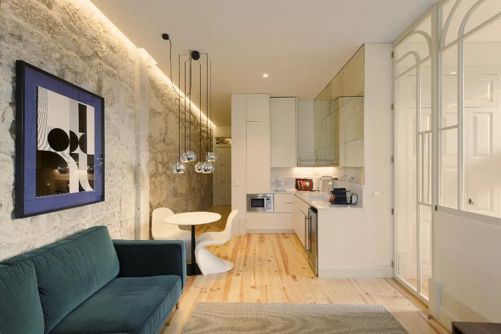 APARTMENT ONE BEDROOM Room, Líbere Porto Laranjais, Porto