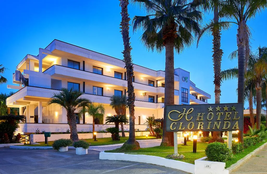 Lobby, Clorinda, Naples