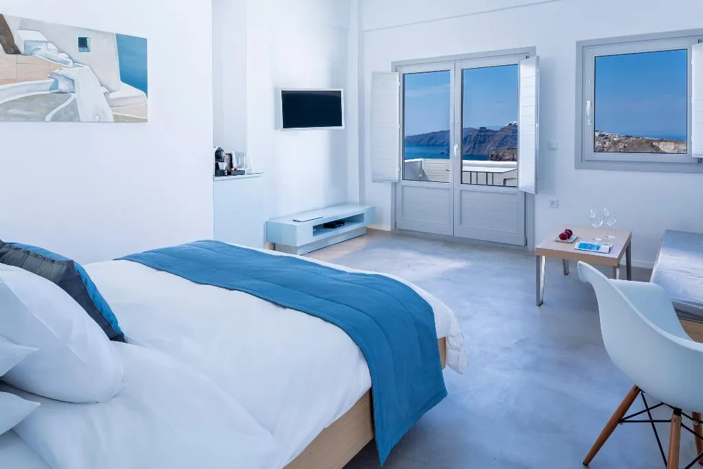 JUNIOR SUITE SEA VIEW Room, Alti Santorini Suites, Santorini