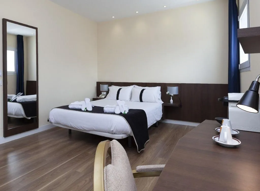 DOUBLE STANDARD Room, Hotel Olympia Universidades, Valencia