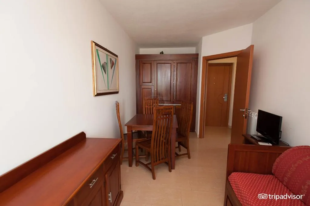 APARTMENT ONE BEDROOM Room, Hotel Califfo, Cagliari