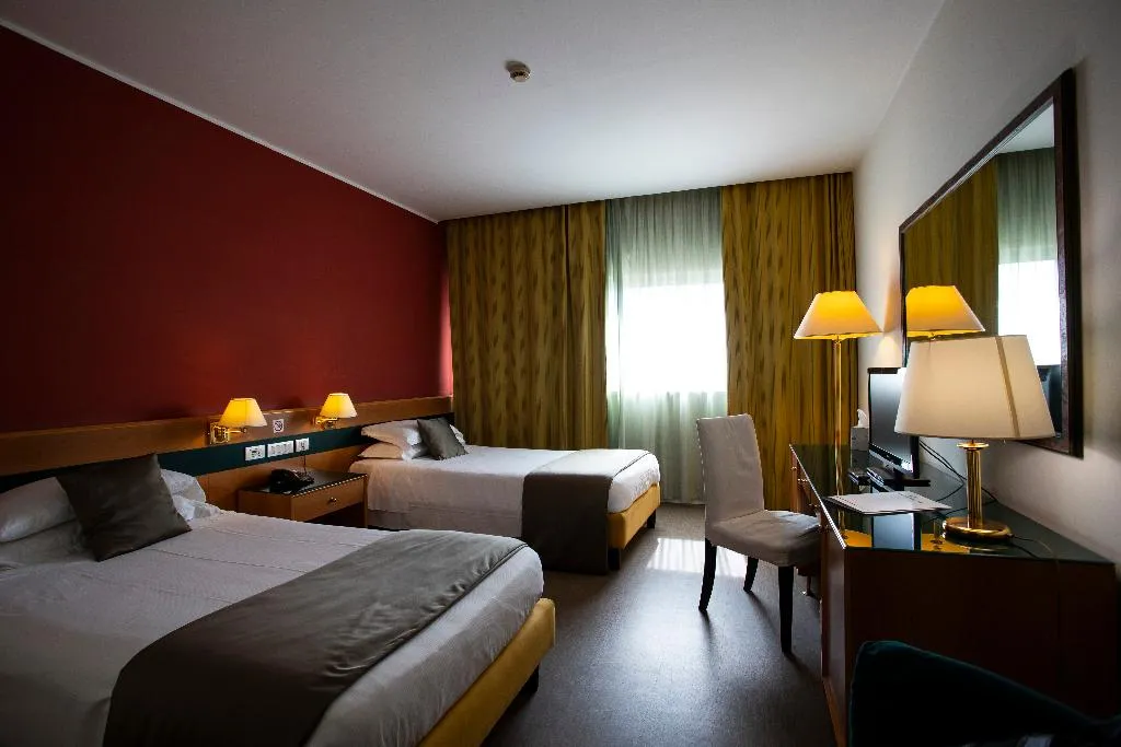 FAMILY ROOM STANDARD Room, BV Oly Hotel, Rome