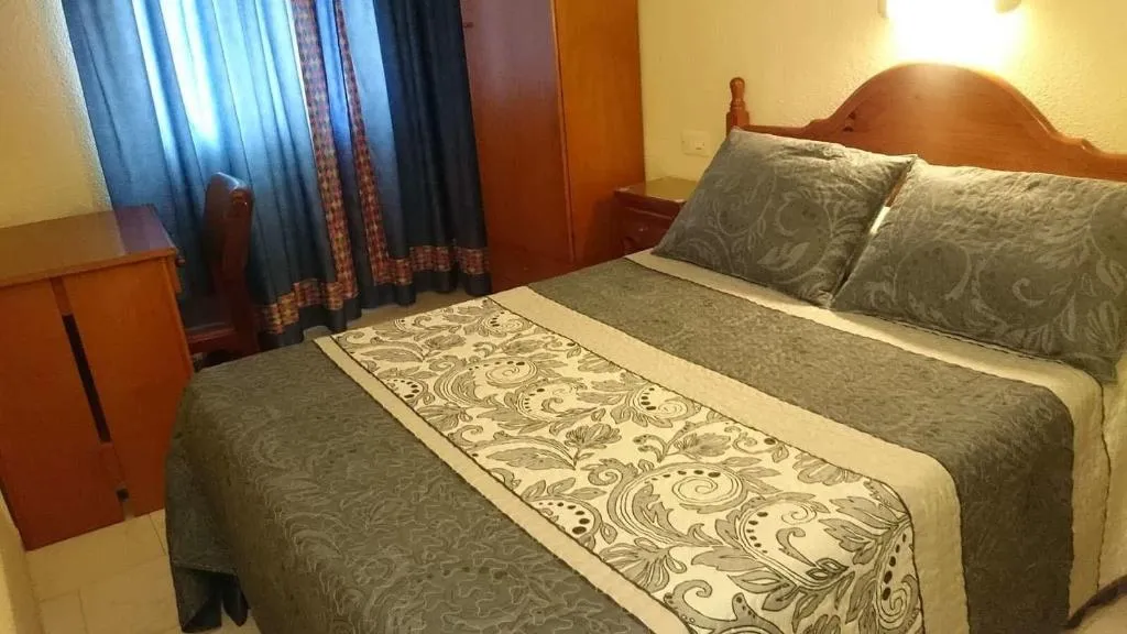 Room, Restaurante Salvadora, Costa Blanca