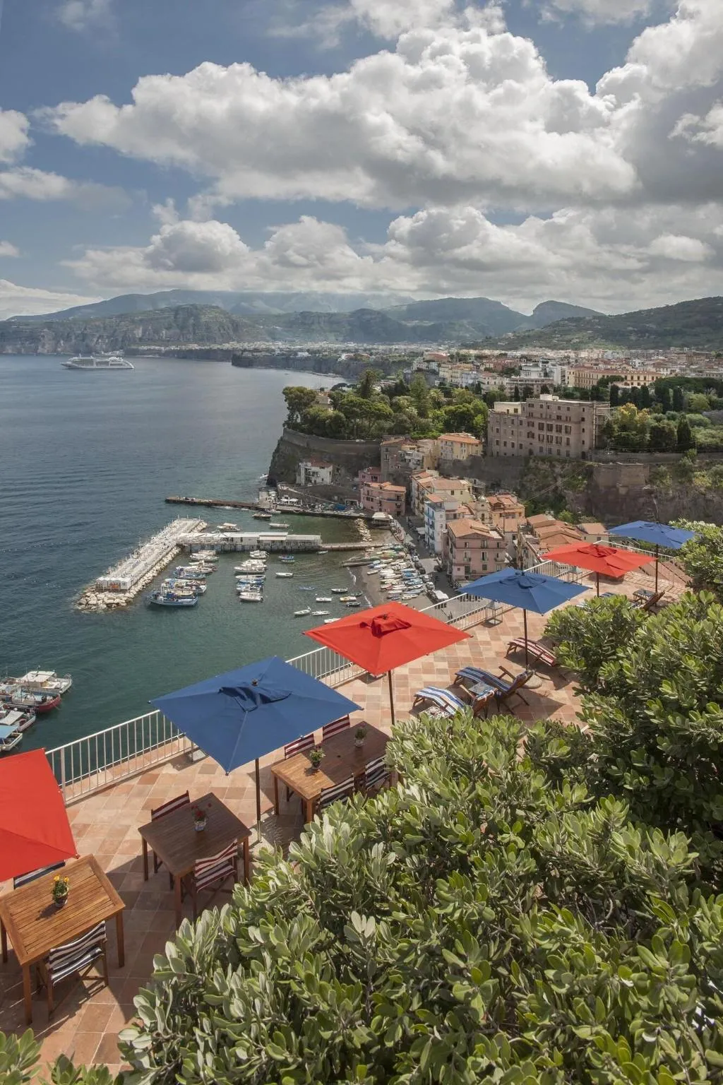 General view, Maison La Minervetta, Naples