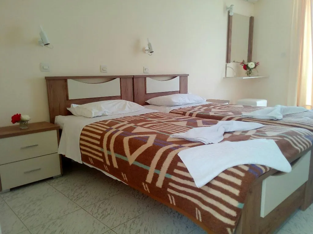 STUDIO STANDARD Room, Leonidas Hotel And Studios, Kos