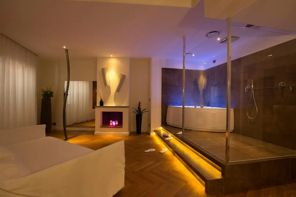 SUITE GRAND DELUXE Room, SuiteSistina For Brave Lovers, Rome